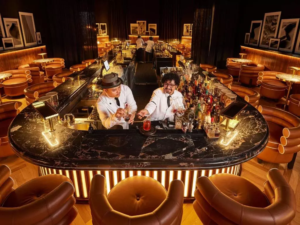 بار هتل ماما شلتر